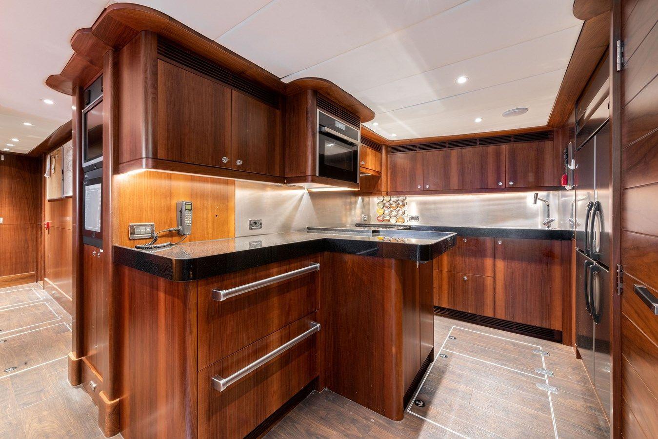 Buy a Dakota 2006 at Shestakov Yacht Sales