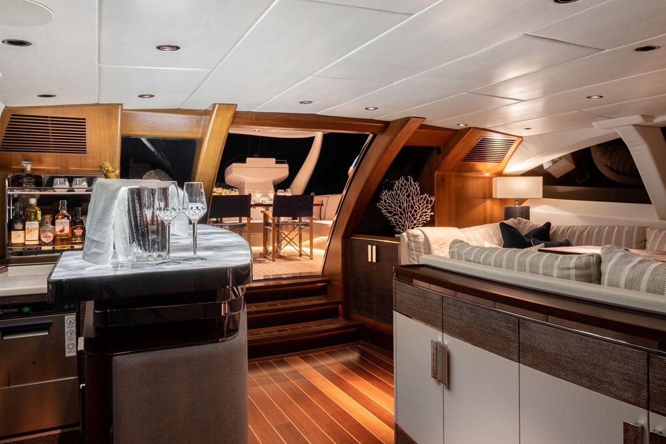 Buy a yacht Dakota 127