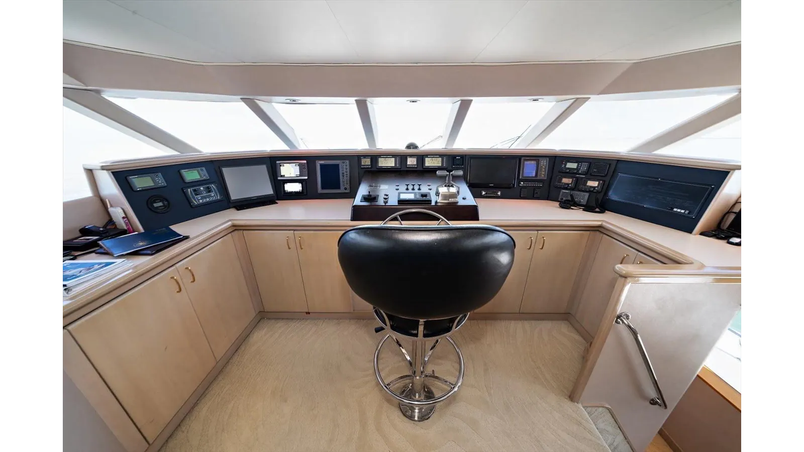 the best price on Think B.I.G - WESTPORT