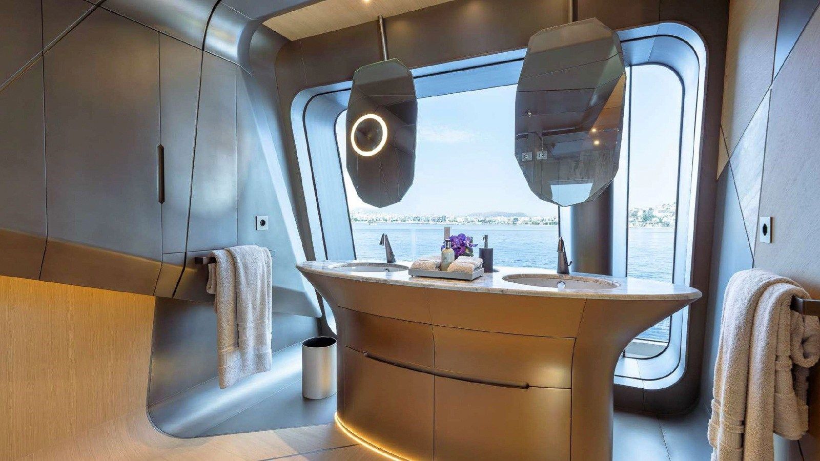 Купить яхту THIS IS IT - TECNOMAR в Shestakov Yacht Sales