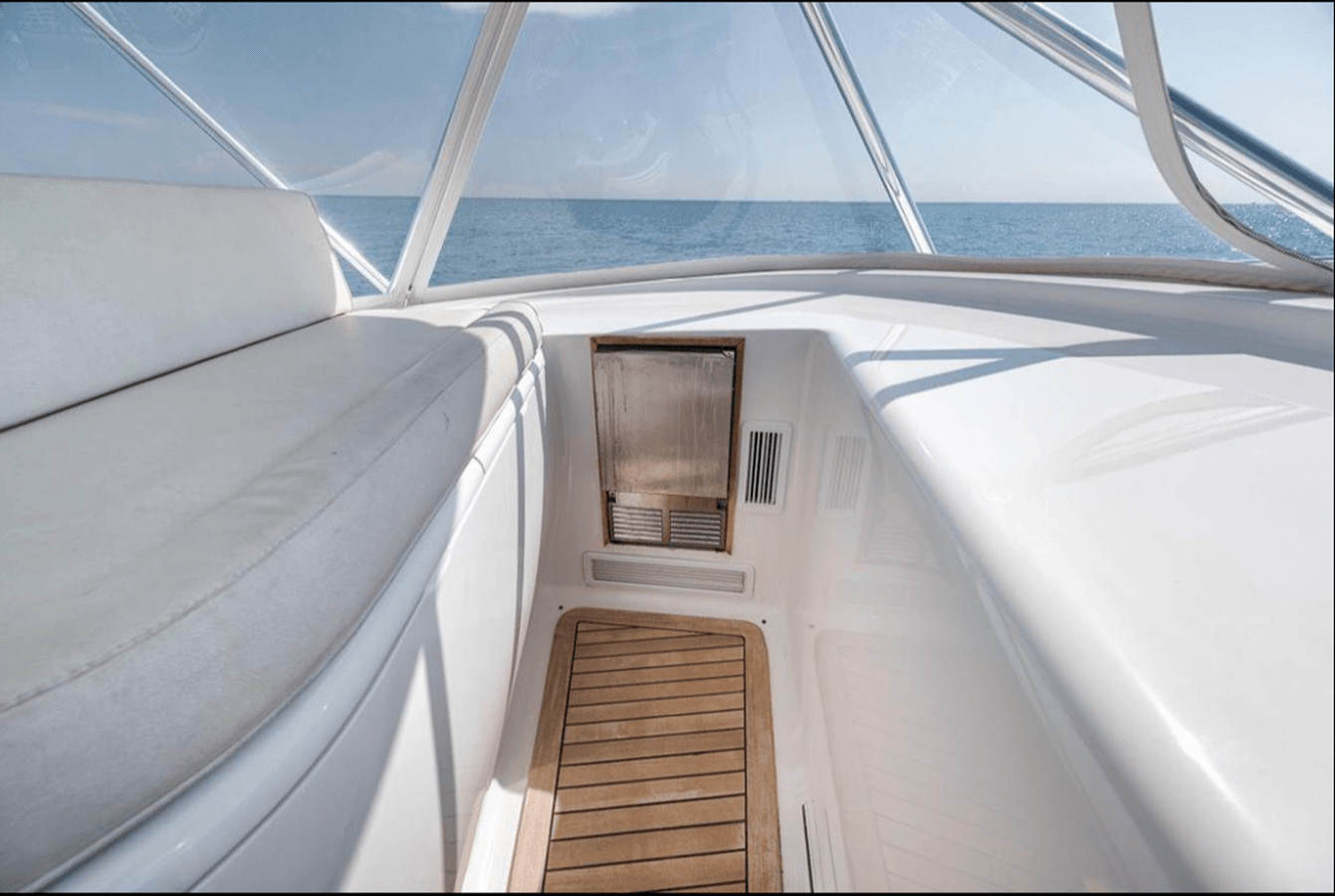 best yacht sales deals Lady T (Copy) - SPENCER YACHTS