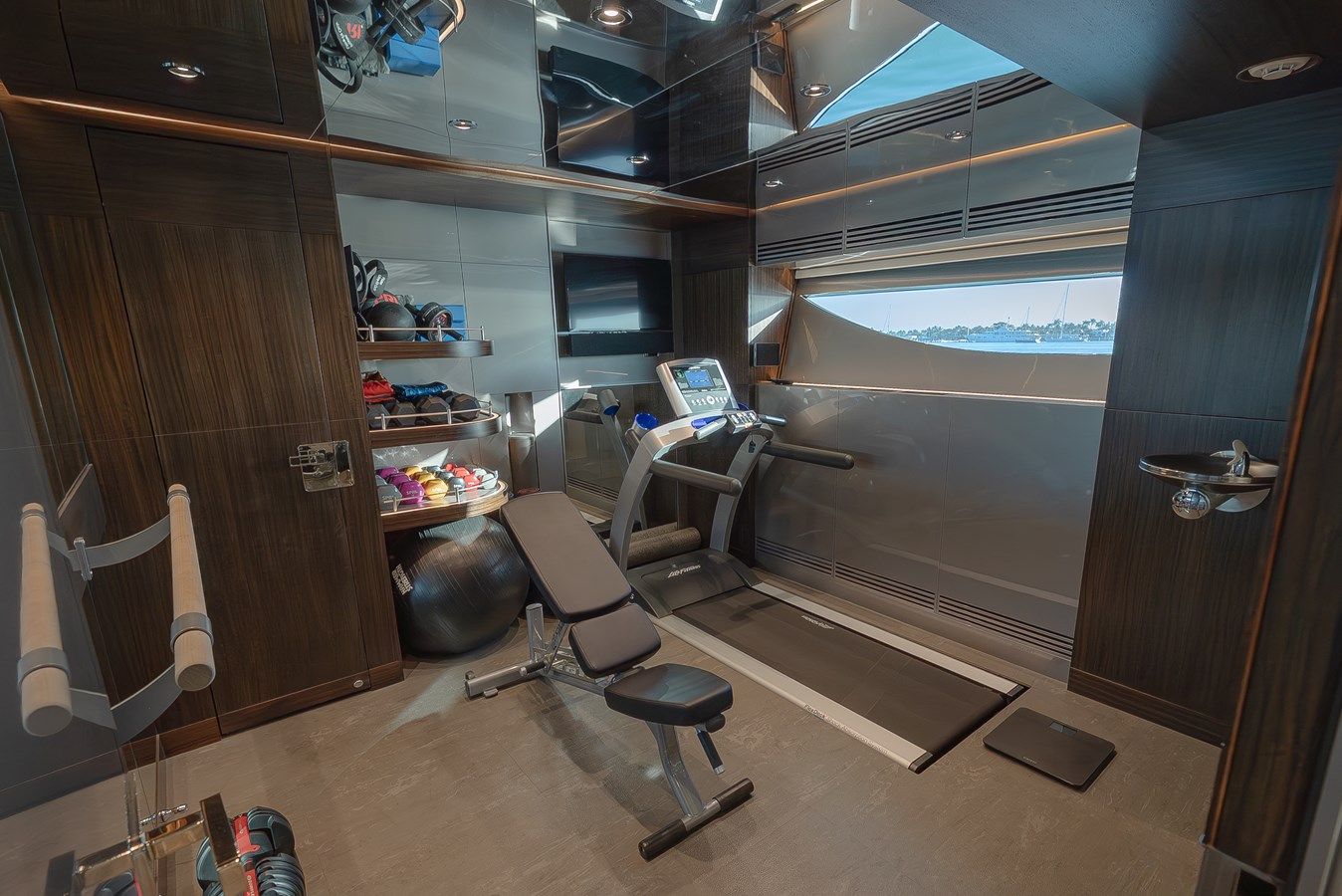 Buy a yacht SERENITY