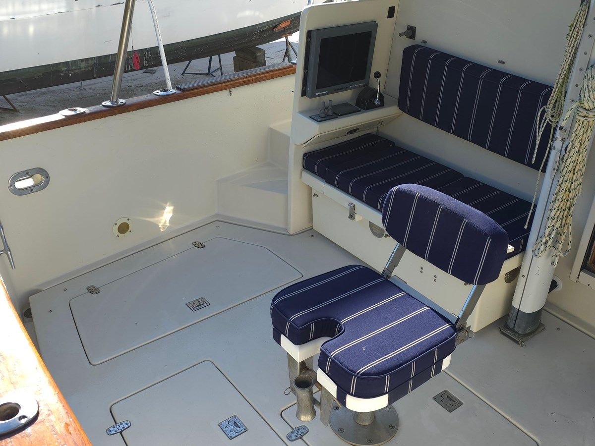 Купить яхту LINDY 40 в Shestakov Yacht Sales