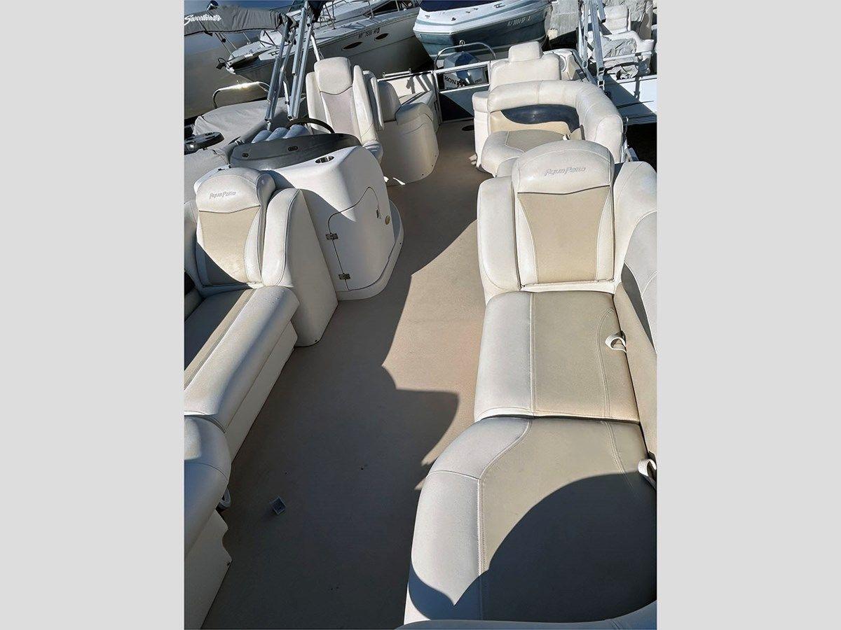 Buy a yacht 25' Godfrey 2011 Aqua Patio Coastal 2011