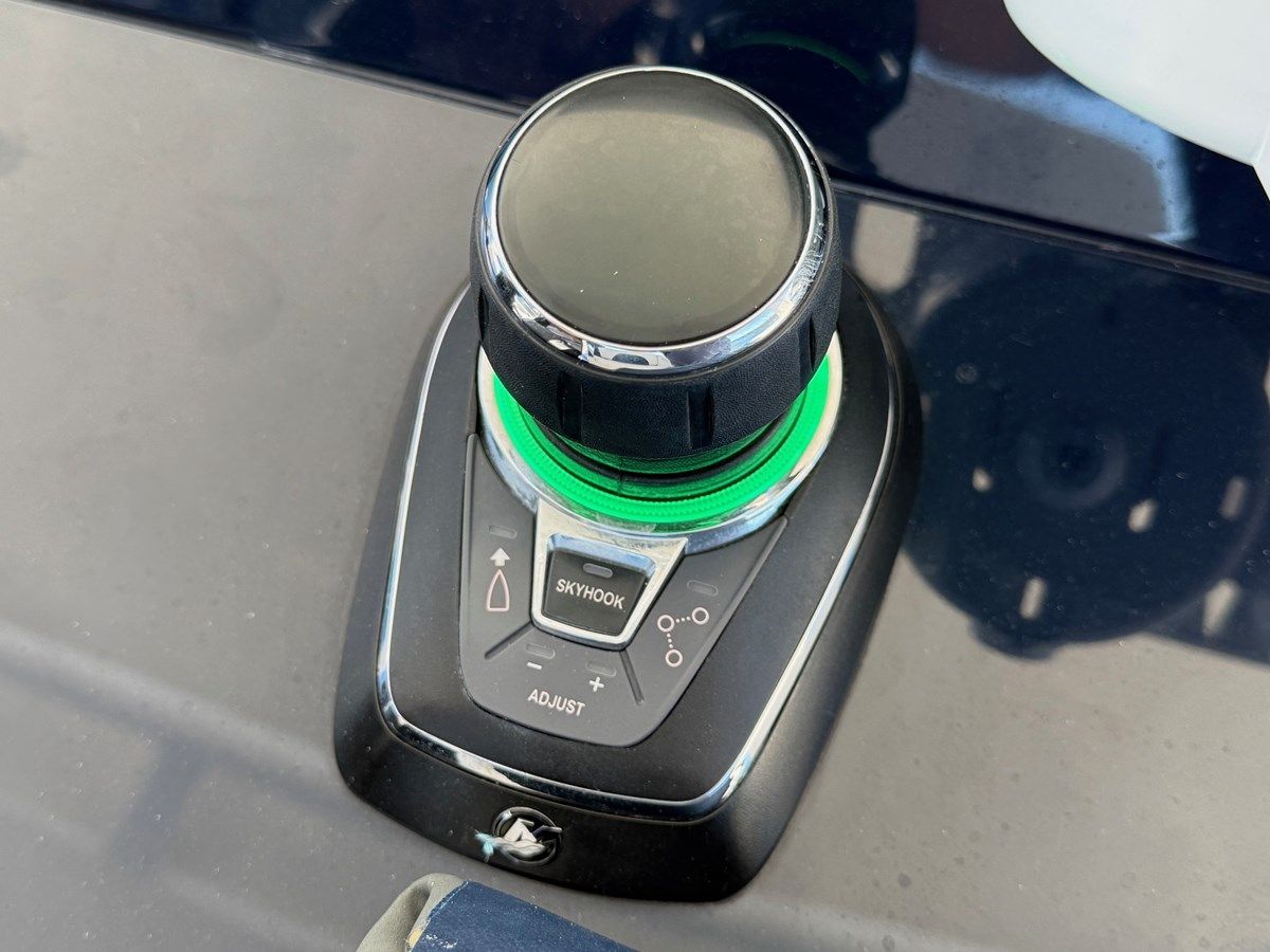 NO NAME - Midnight Express Powerboats