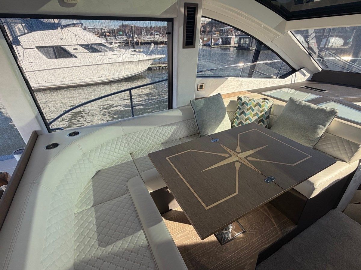 Купить яхту DREAM - Galeon Yachts в Shestakov Yacht Sales