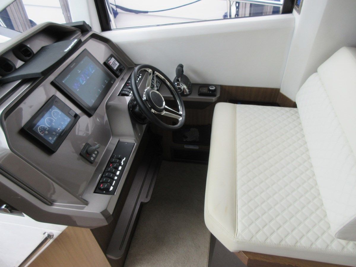 Купить яхту DREAM в Shestakov Yacht Sales