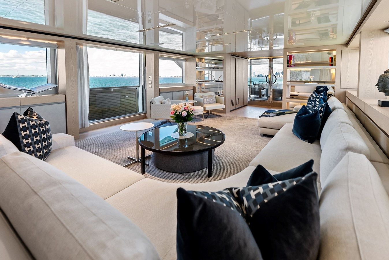 the best price on GLORY 126