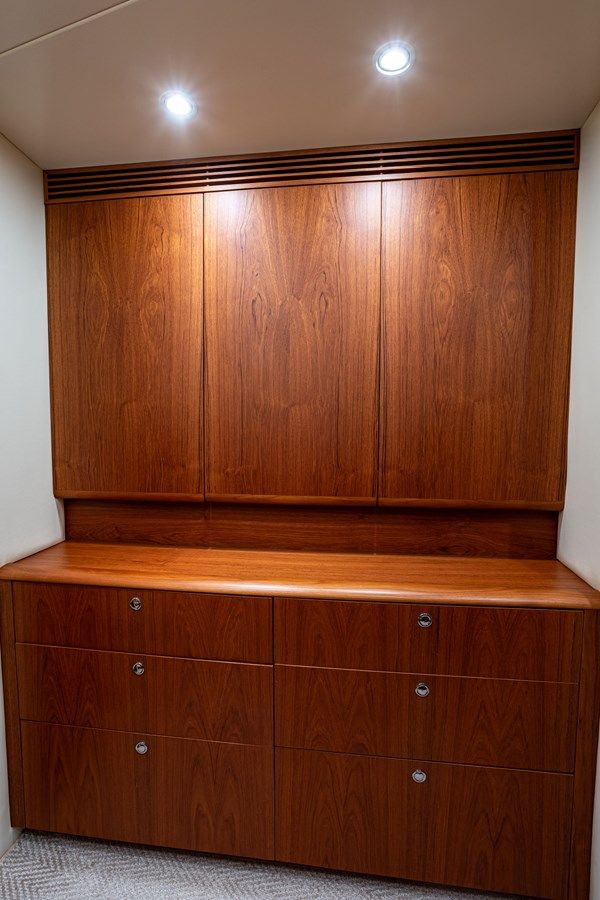 the best price on HT HOOK 72' Sportfish Convertible