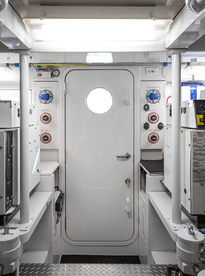 Buy a yacht HT HOOK 72' Sportfish Convertible