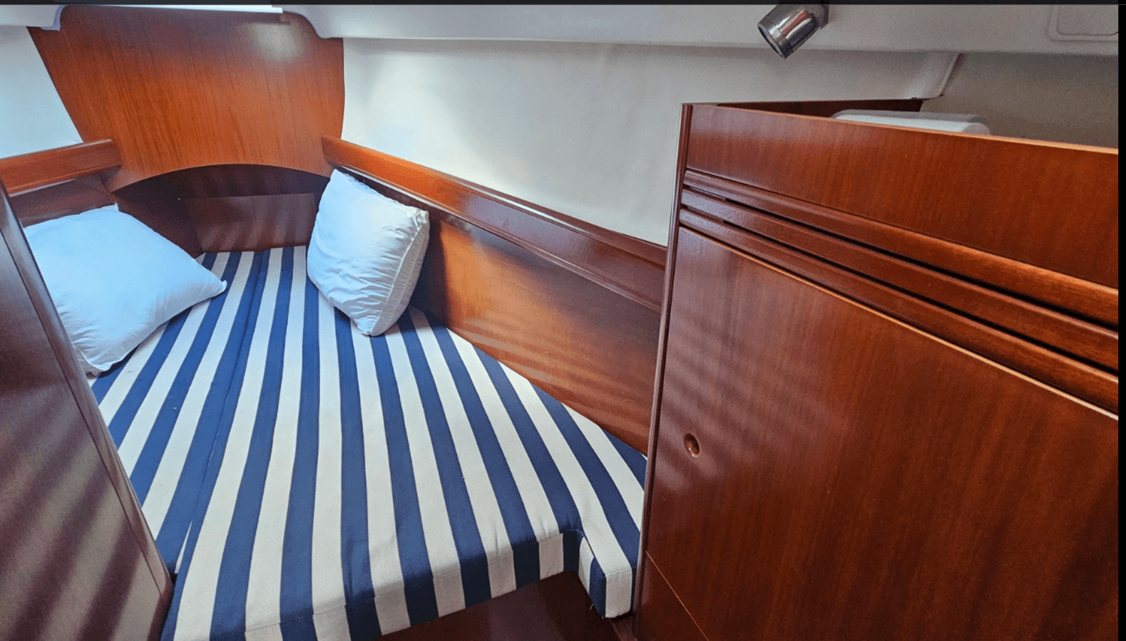 Продажа яхты Solitude