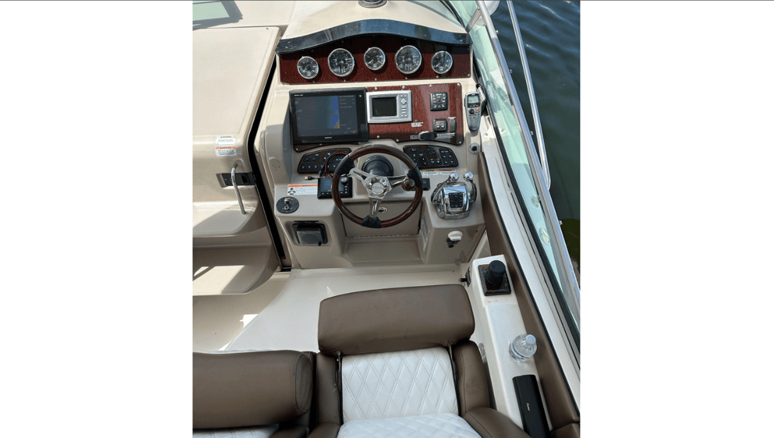 Стоимость яхты Sundancer 310 - SEA RAY
