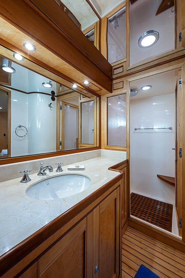 BEN'S BARGE Explorer 66E yacht sale