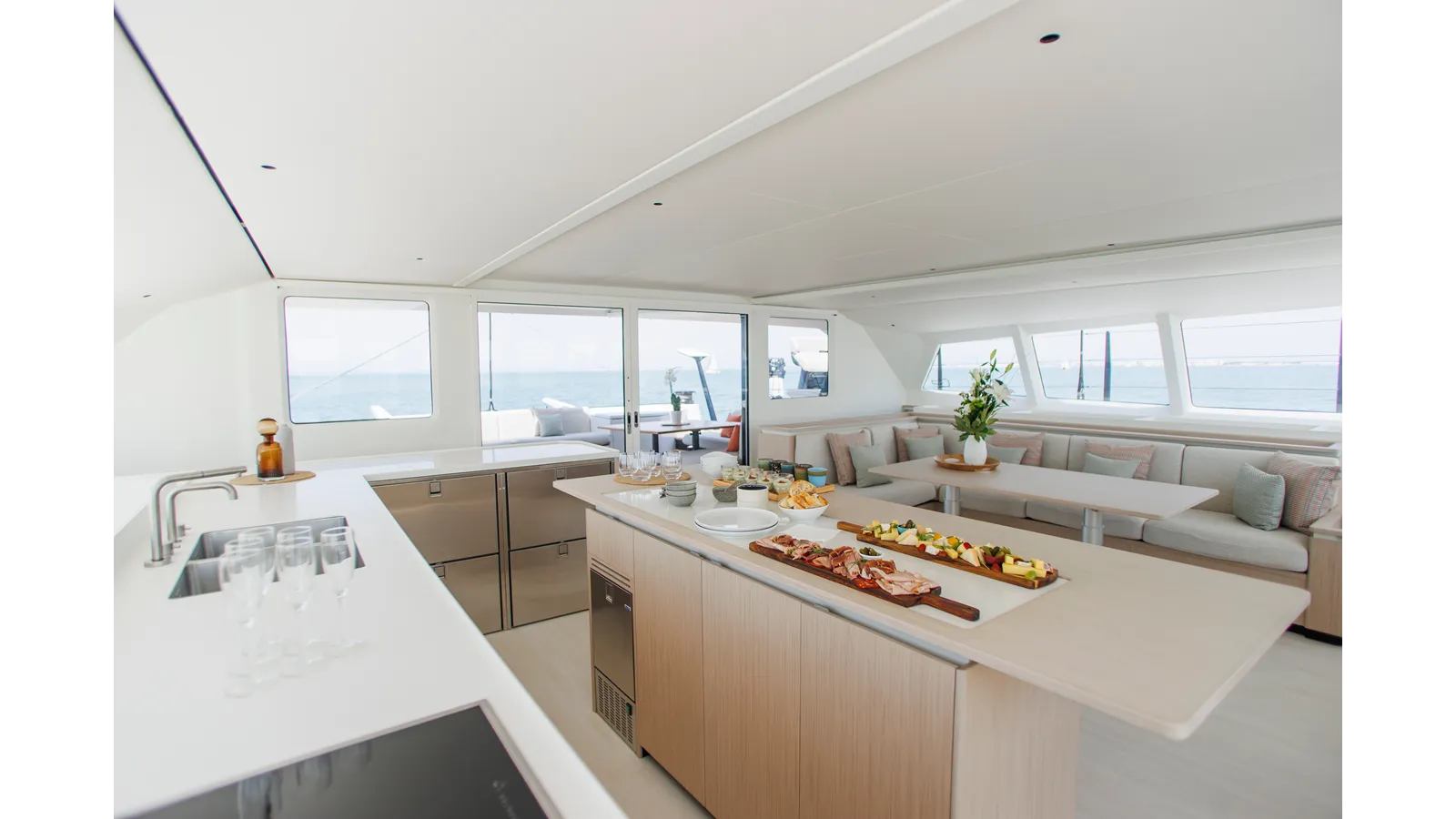 Buy a GUNBOAT 80 - GUNBOAT at Shestakov Yacht Sales