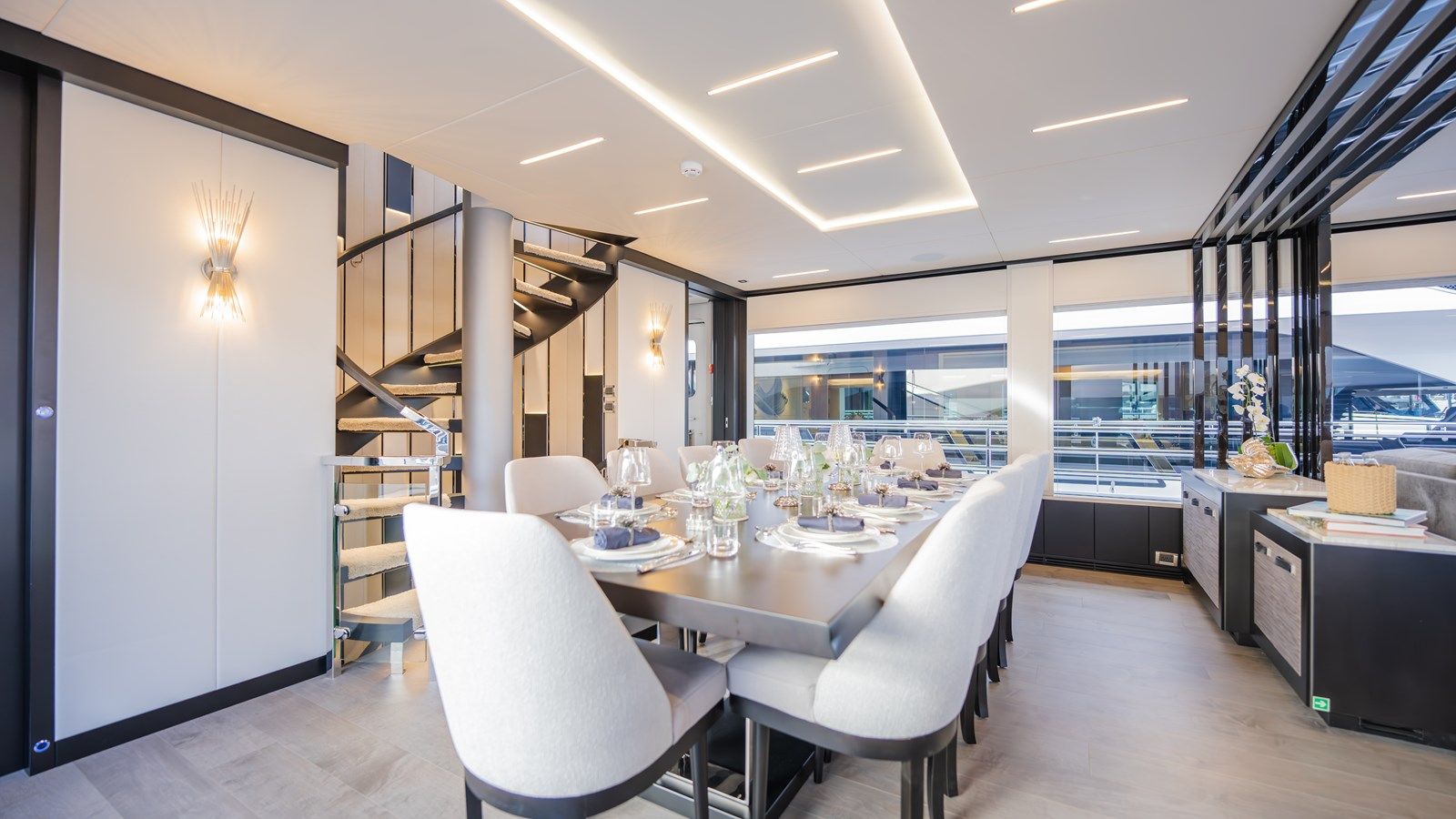 the best price on ROMEO FOXTROT II