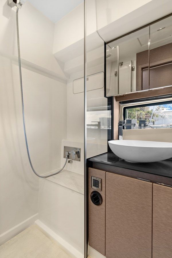 LUCKY ONE 46 yacht sale