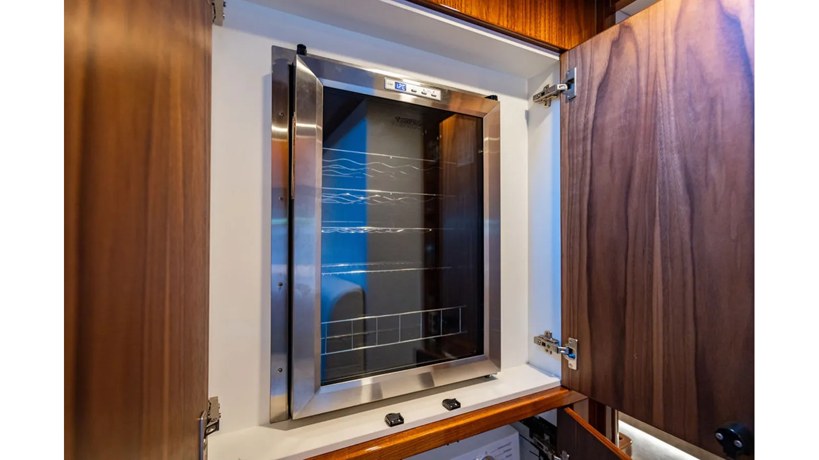 Buy a yacht EL MAR V 60