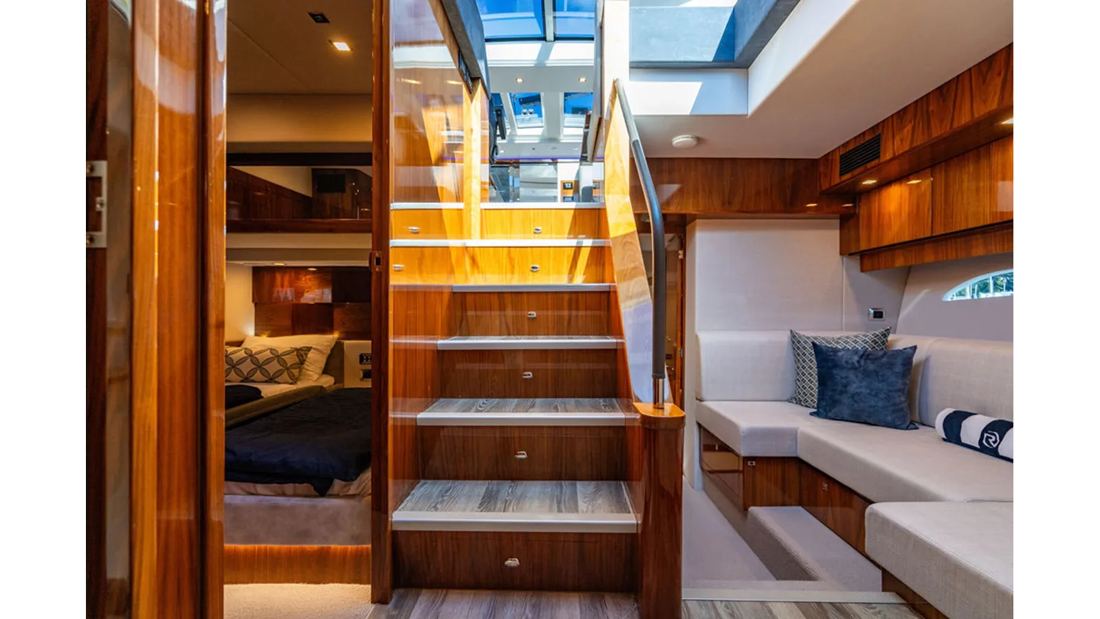 best yacht sales deals EL MAR V 2022