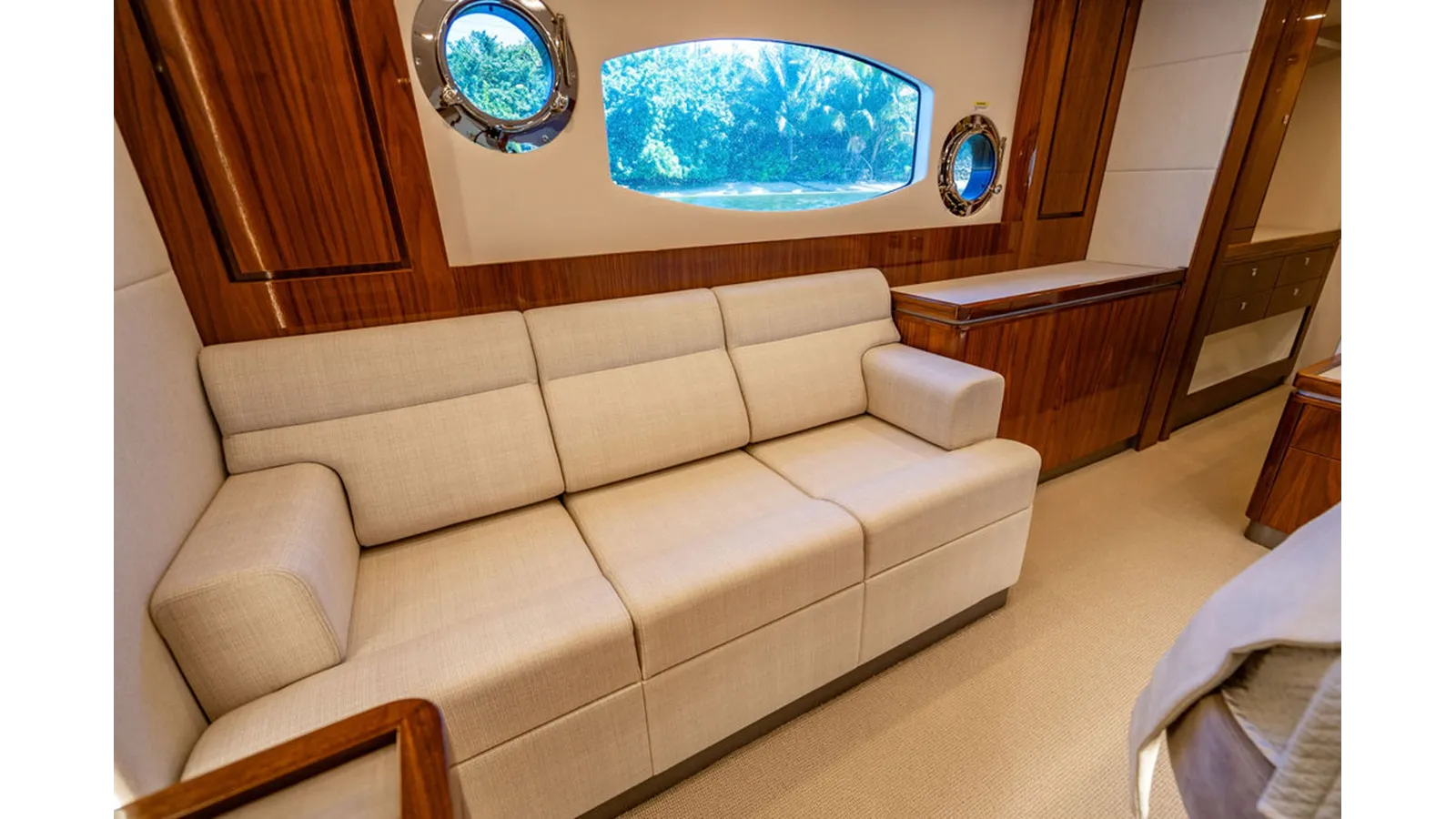 best yacht sales deals EL MAR V 6000SY - Platinum Edition