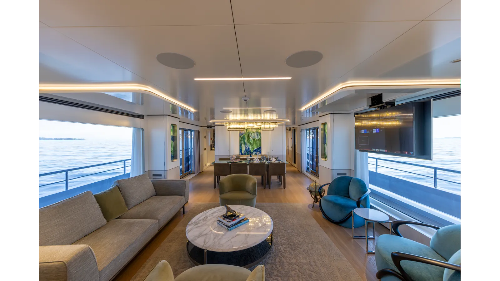 the best price on BEE EXPLORER 2025