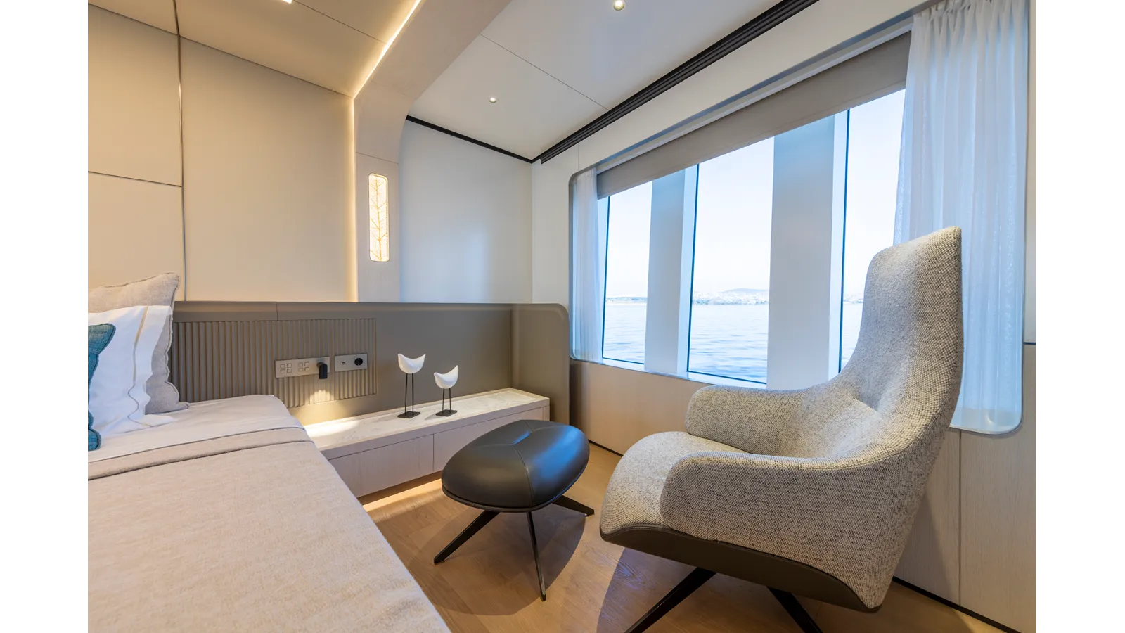 BEE EXPLORER Art Shipyard yacht sale