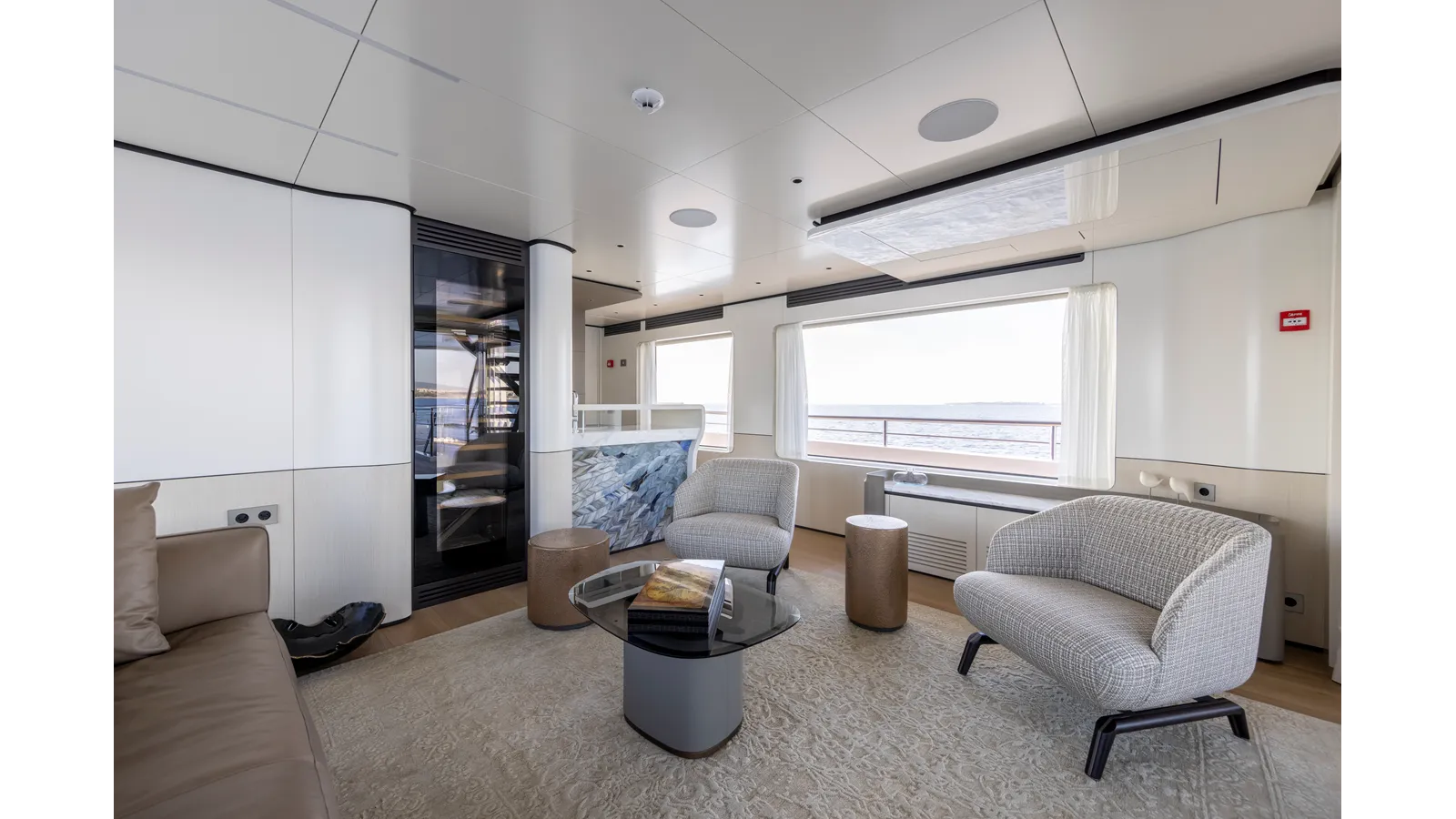 Buy a BEE EXPLORER - CUSTOM at Shestakov Yacht Sales