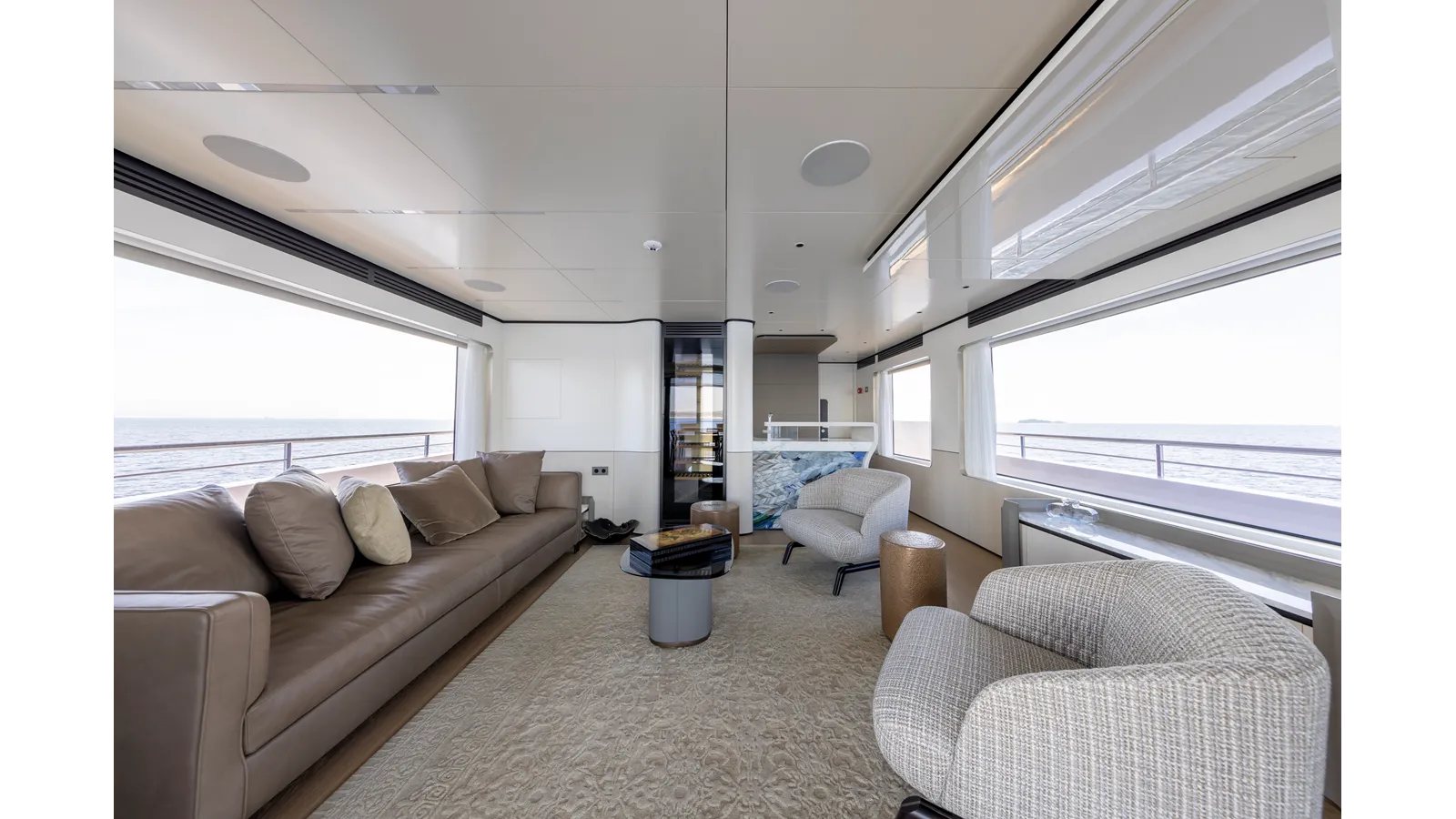 BEE EXPLORER 116 yacht sale