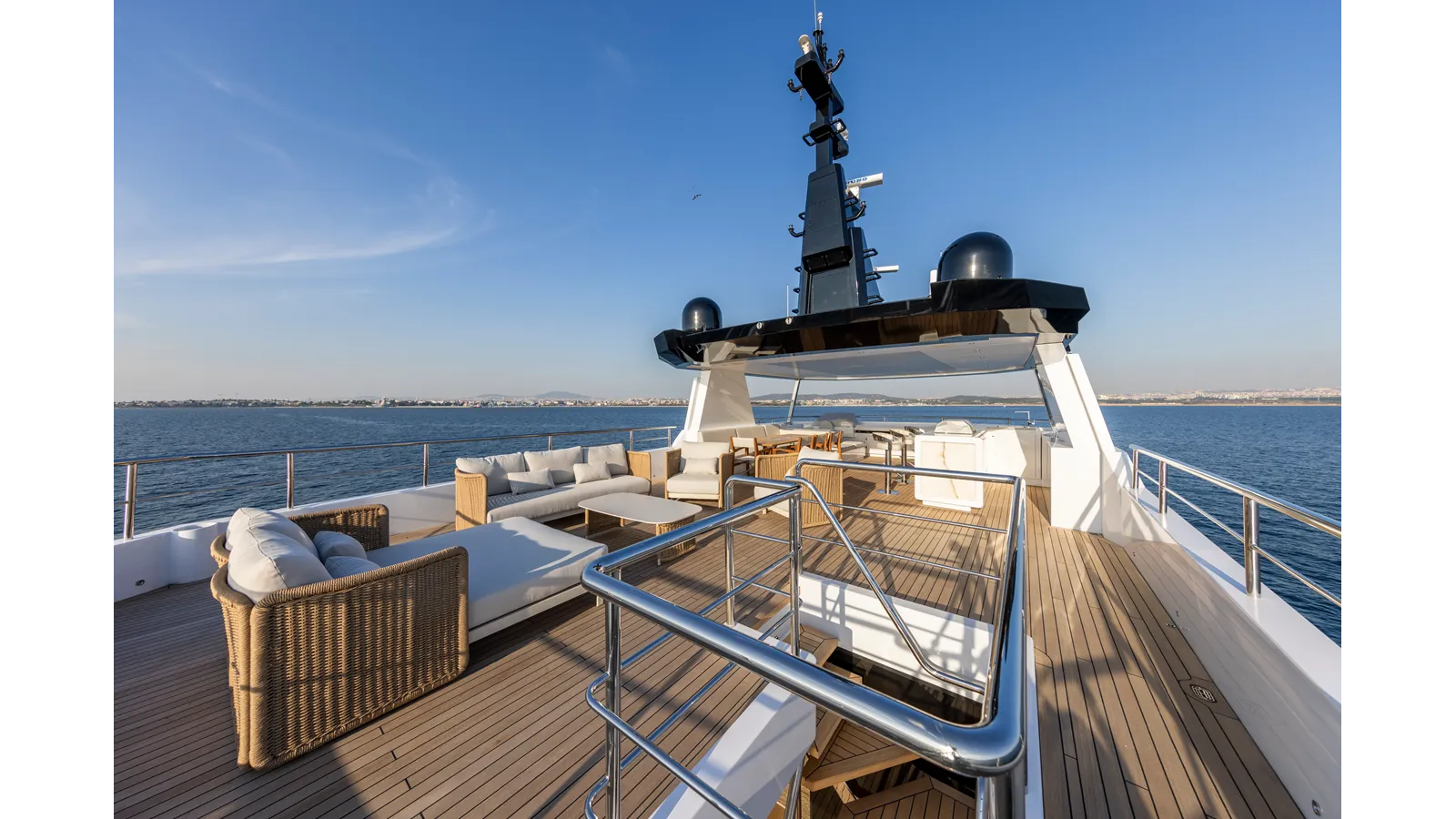 Buy a BEE EXPLORER 116 at Shestakov Yacht Sales