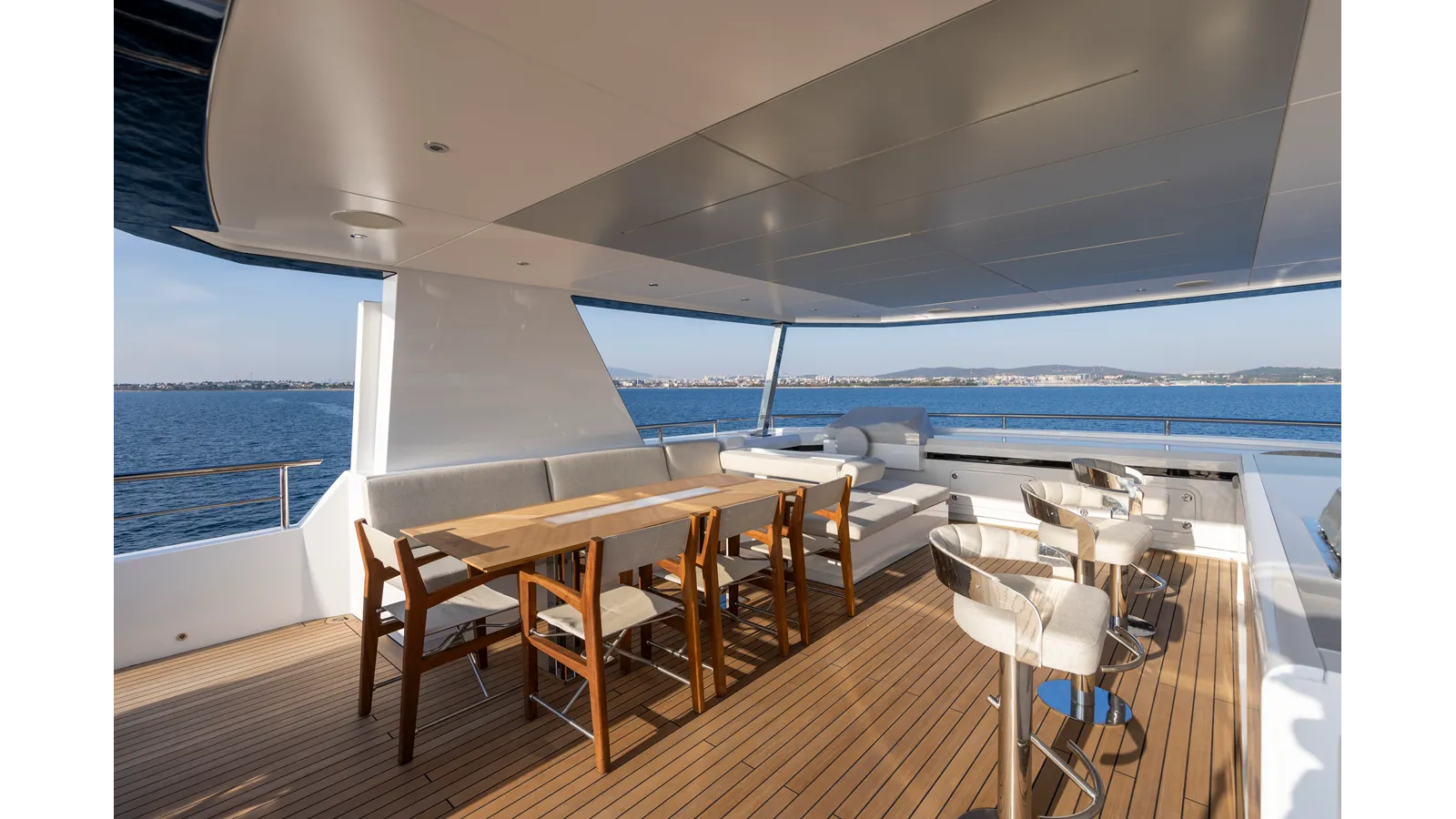 BEE EXPLORER - CUSTOM price