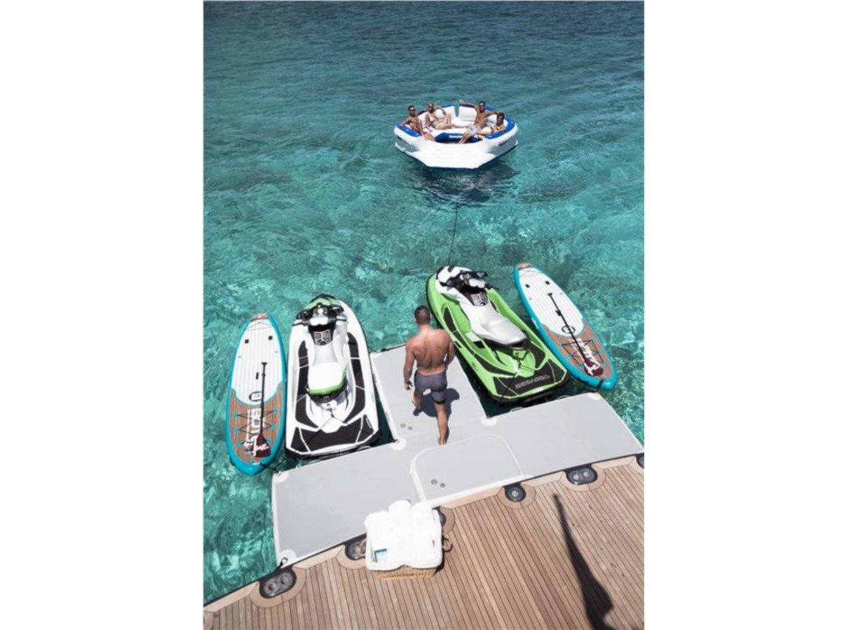 Buy a yacht UNBRIDLED - WESTPORT - CRESCENT