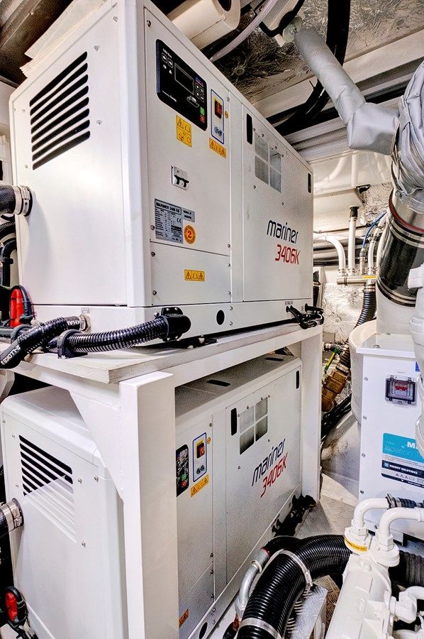 the best price on Misty K 76 Yacht