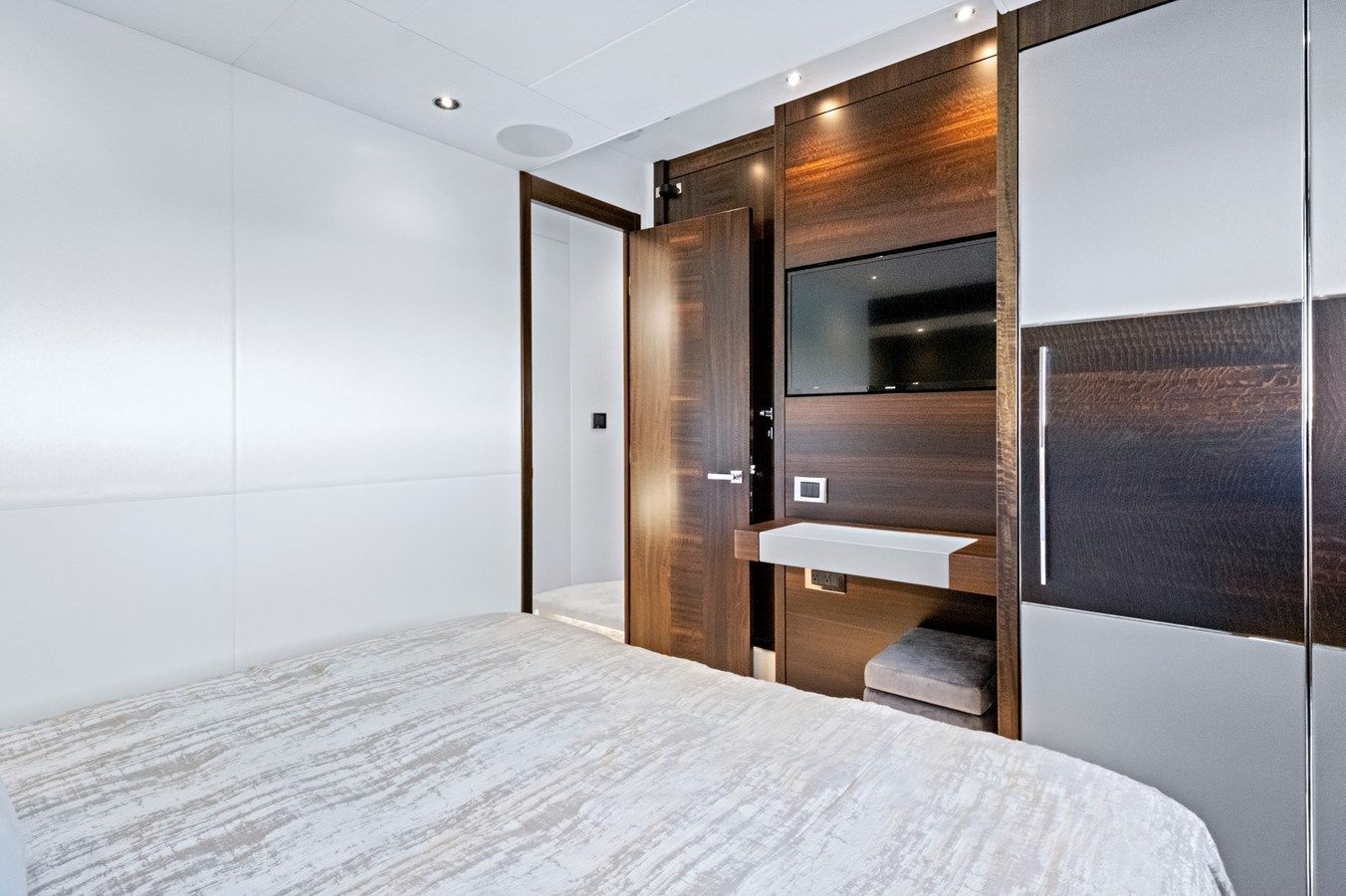 Misty K 77 yacht sale