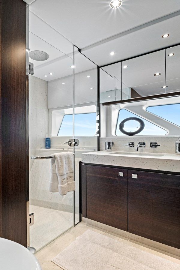 Buy a yacht Misty K 77