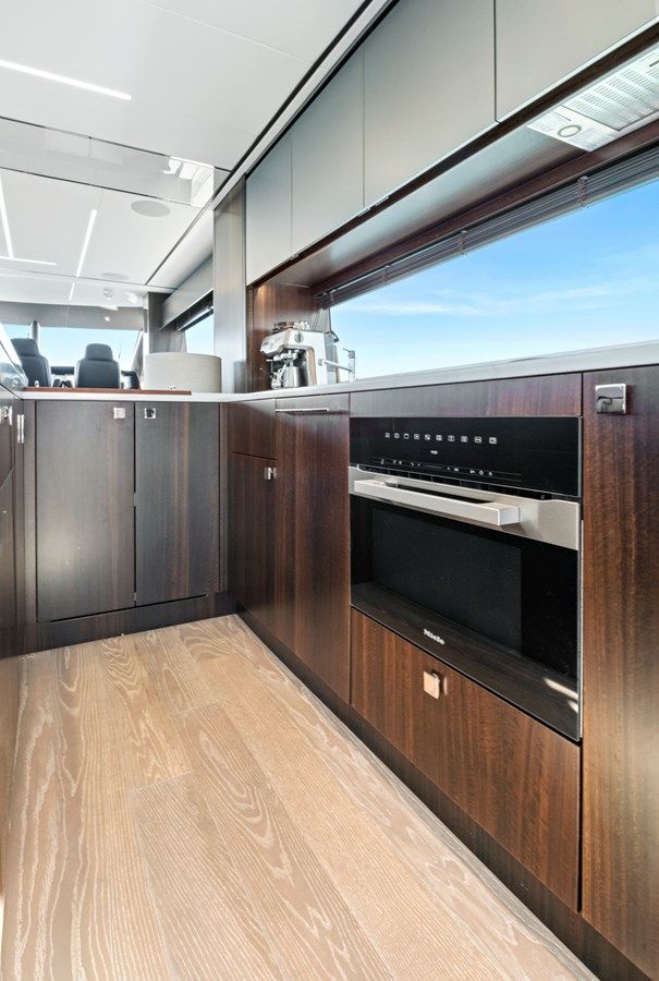 Buy a yacht Misty K 76 Yacht