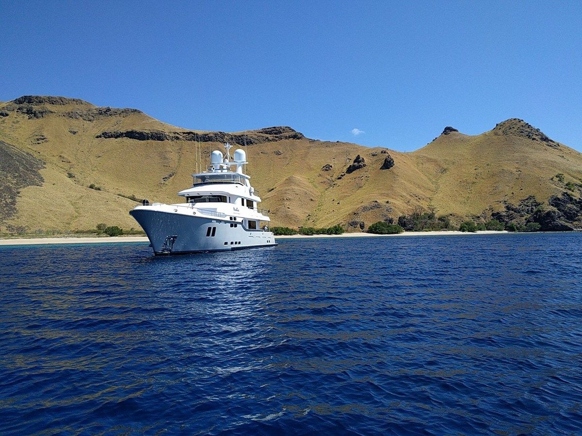 Купить яхту VIVIERAE II 2017 в Shestakov Yacht Sales