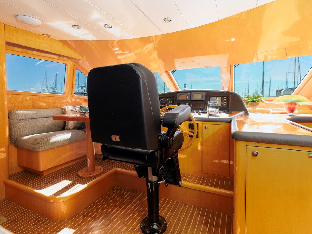 Buy a yacht MELODIOUS ll Custom 68 Open Flybridge