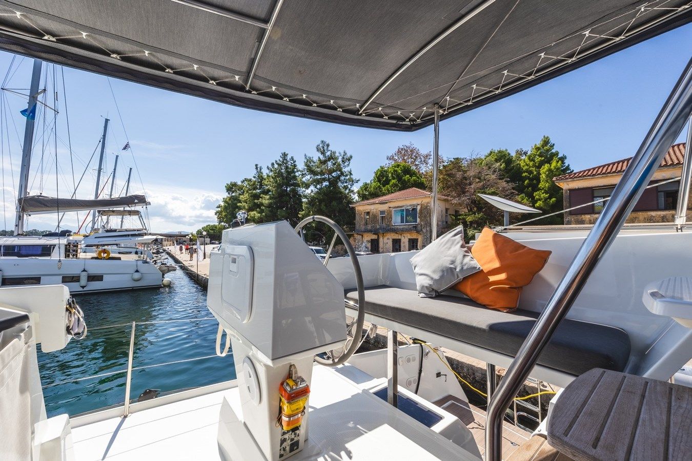 Buy a yacht Migaloo II