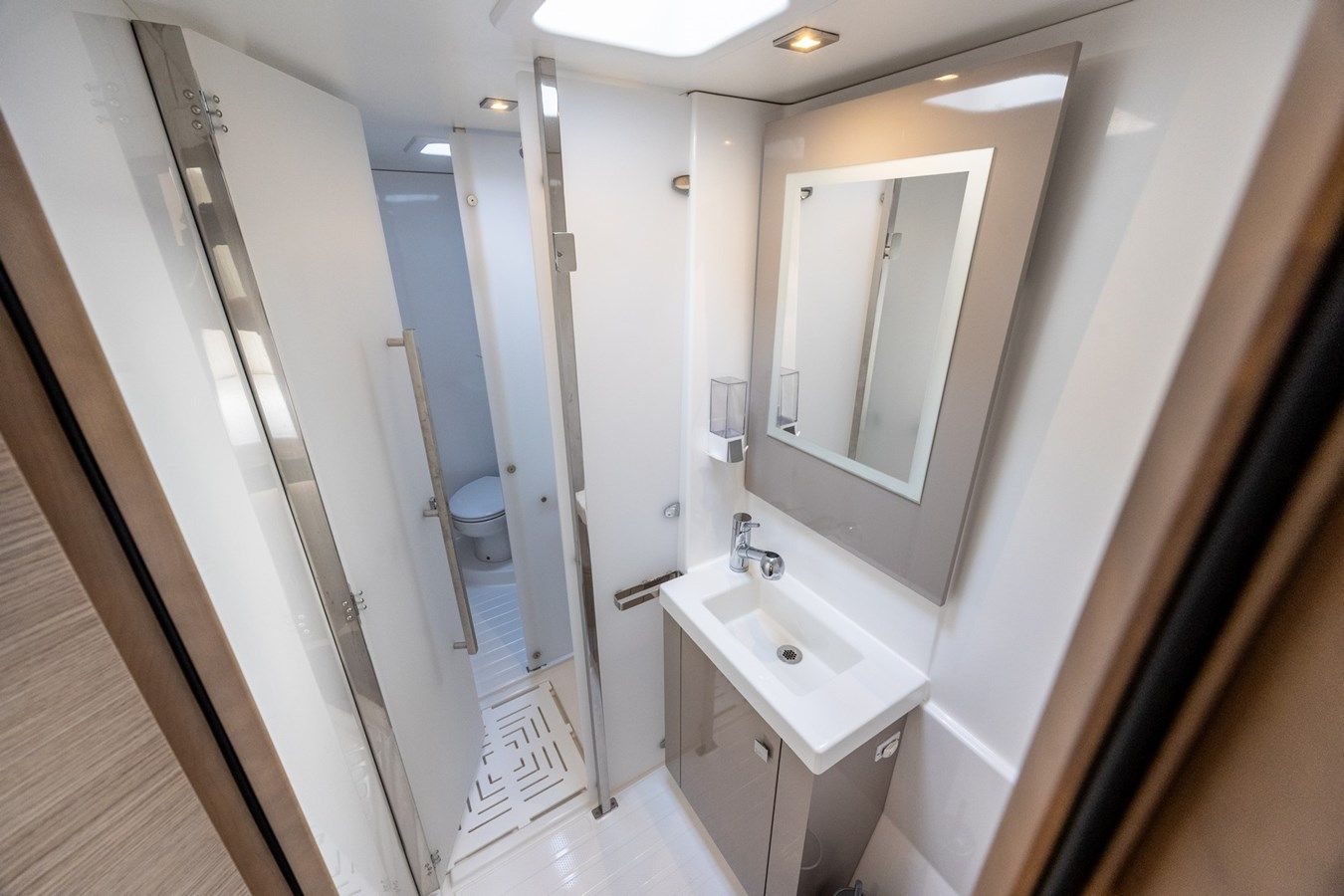 best yacht sales deals Migaloo II - unknown