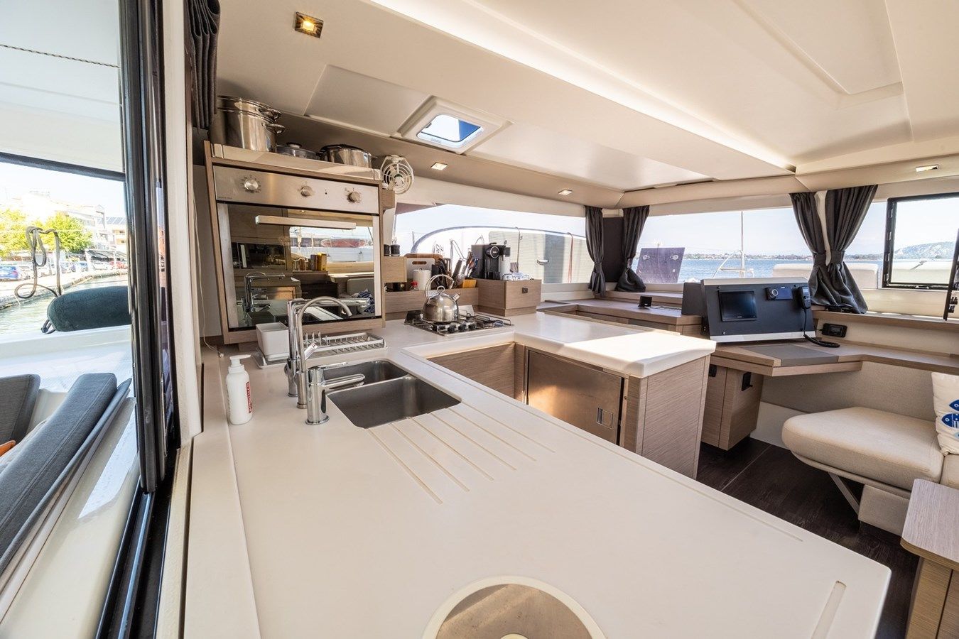 Buy a yacht Migaloo II 41