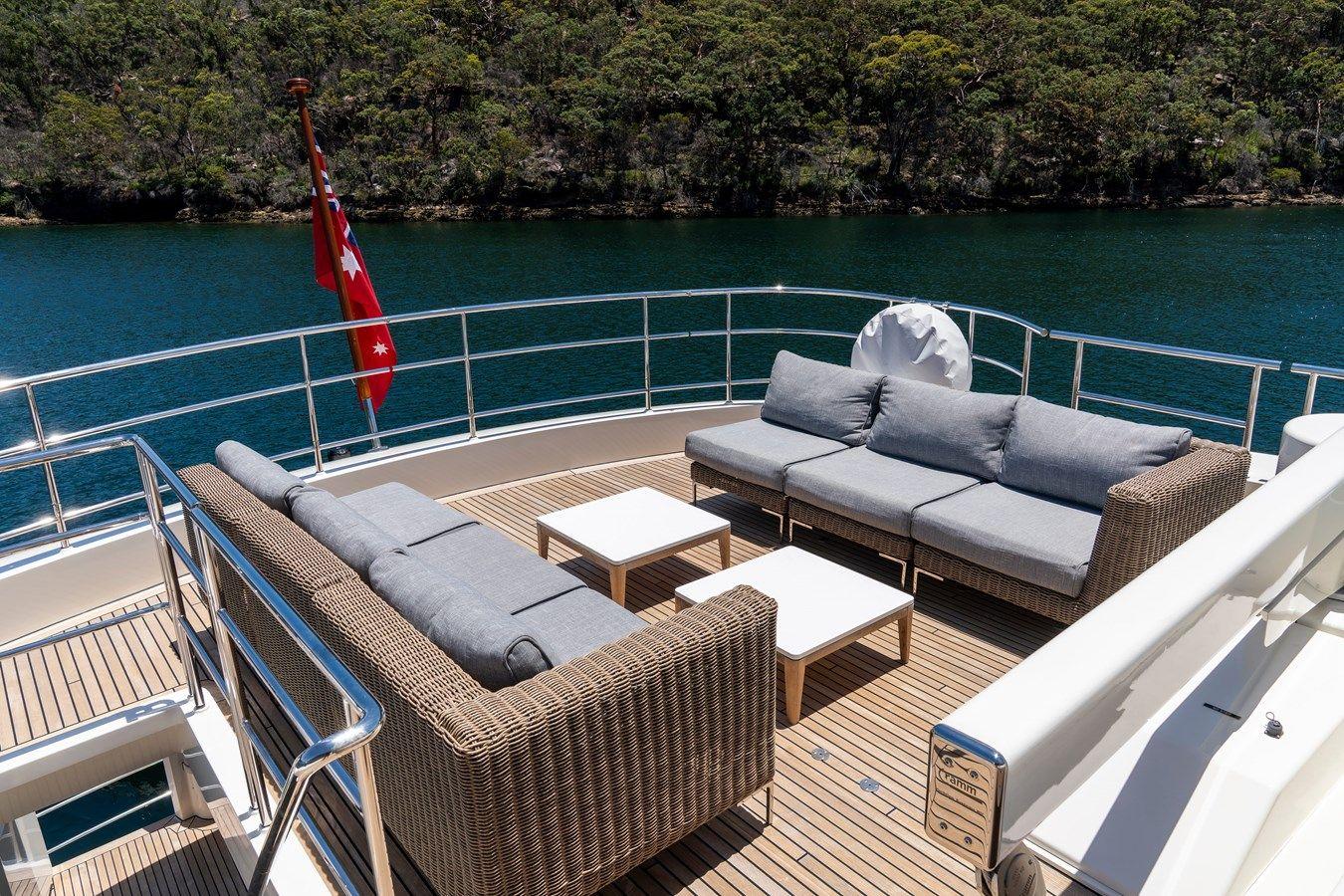 best yacht sales deals LITTLE PERLE 98