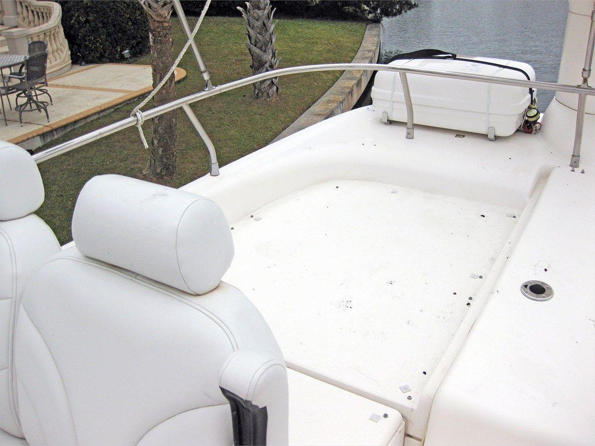 the best price on 44' Sealine 2001 F44 - SEALINE