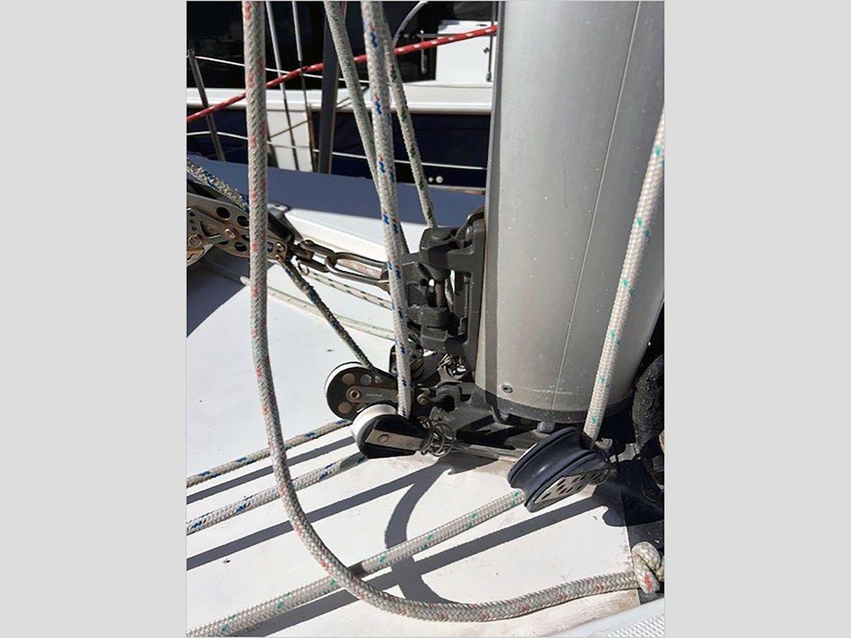 34' Hunter 2000 340 yacht sale