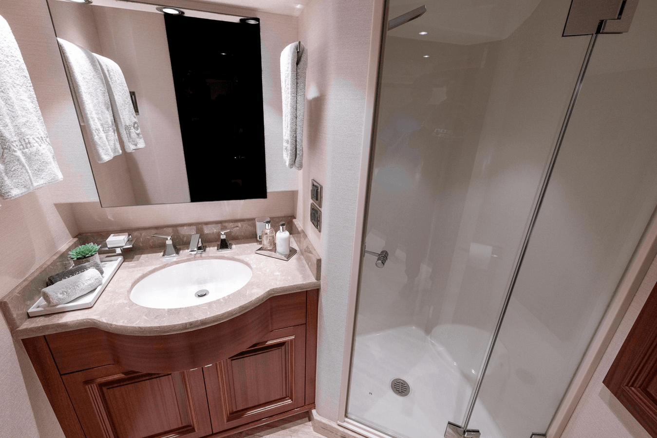 Buy a Seahawk - WESTPORT at Shestakov Yacht Sales