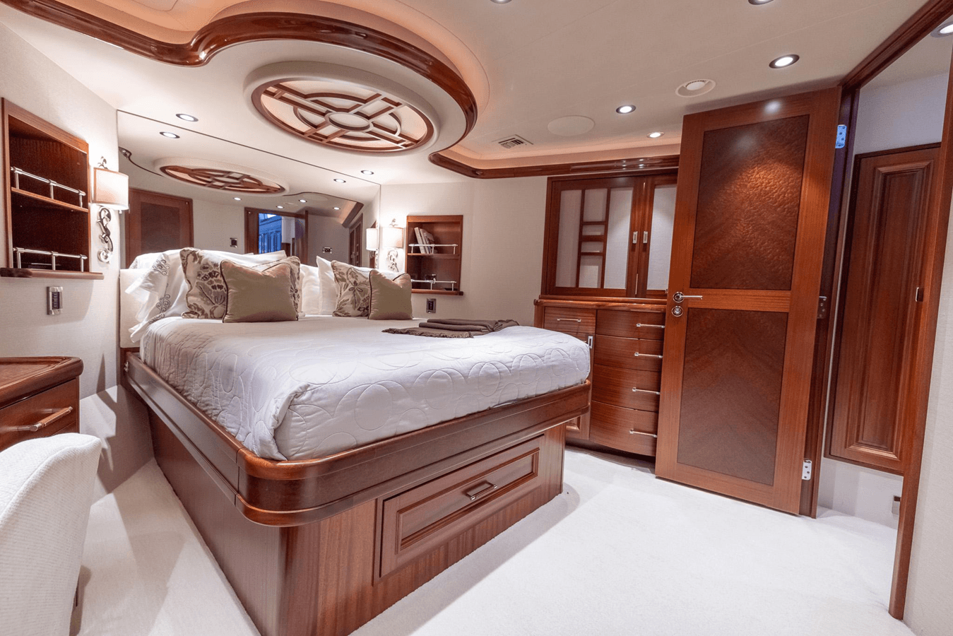 Seahawk 112 yacht sale