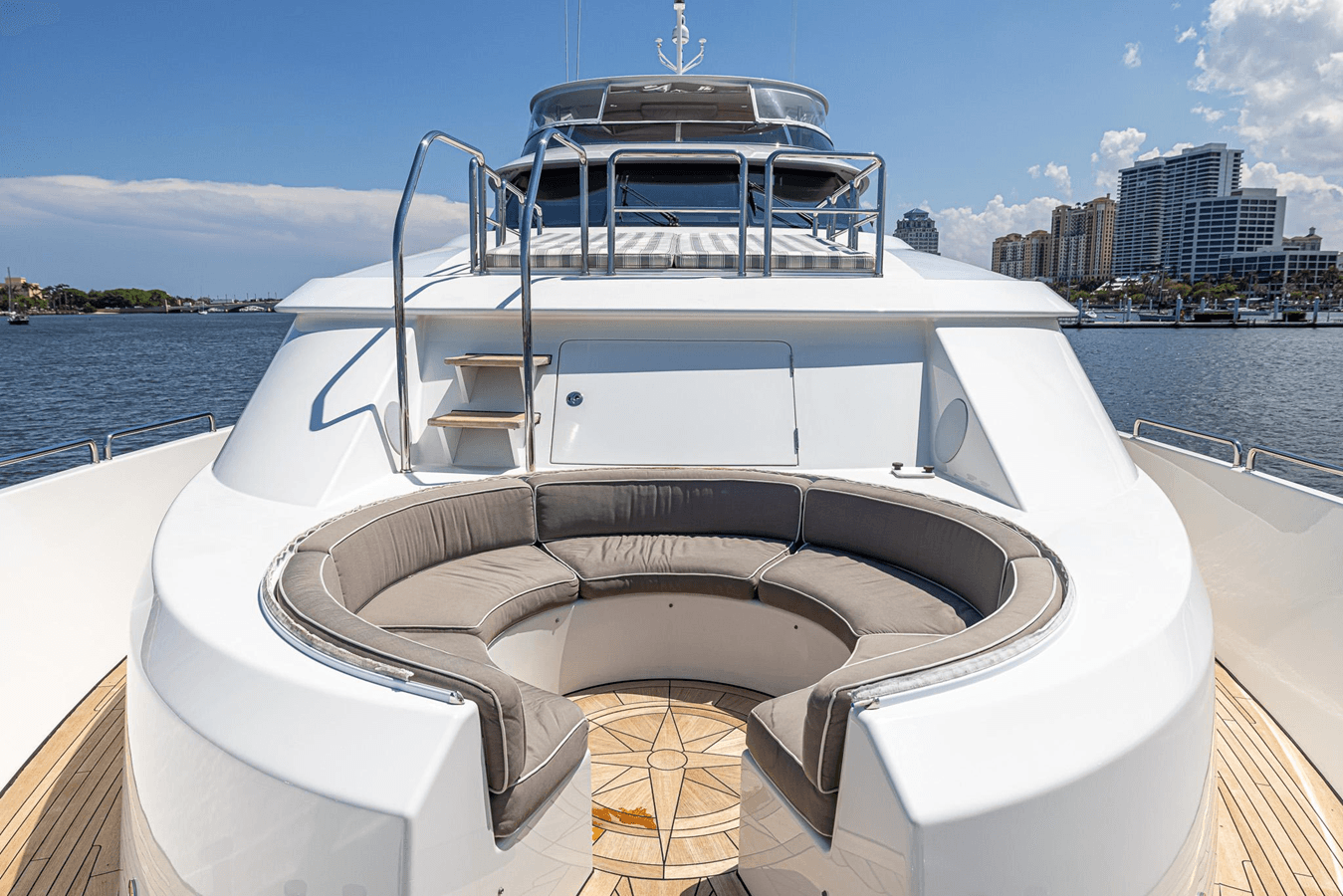 the best price on Seahawk - WESTPORT