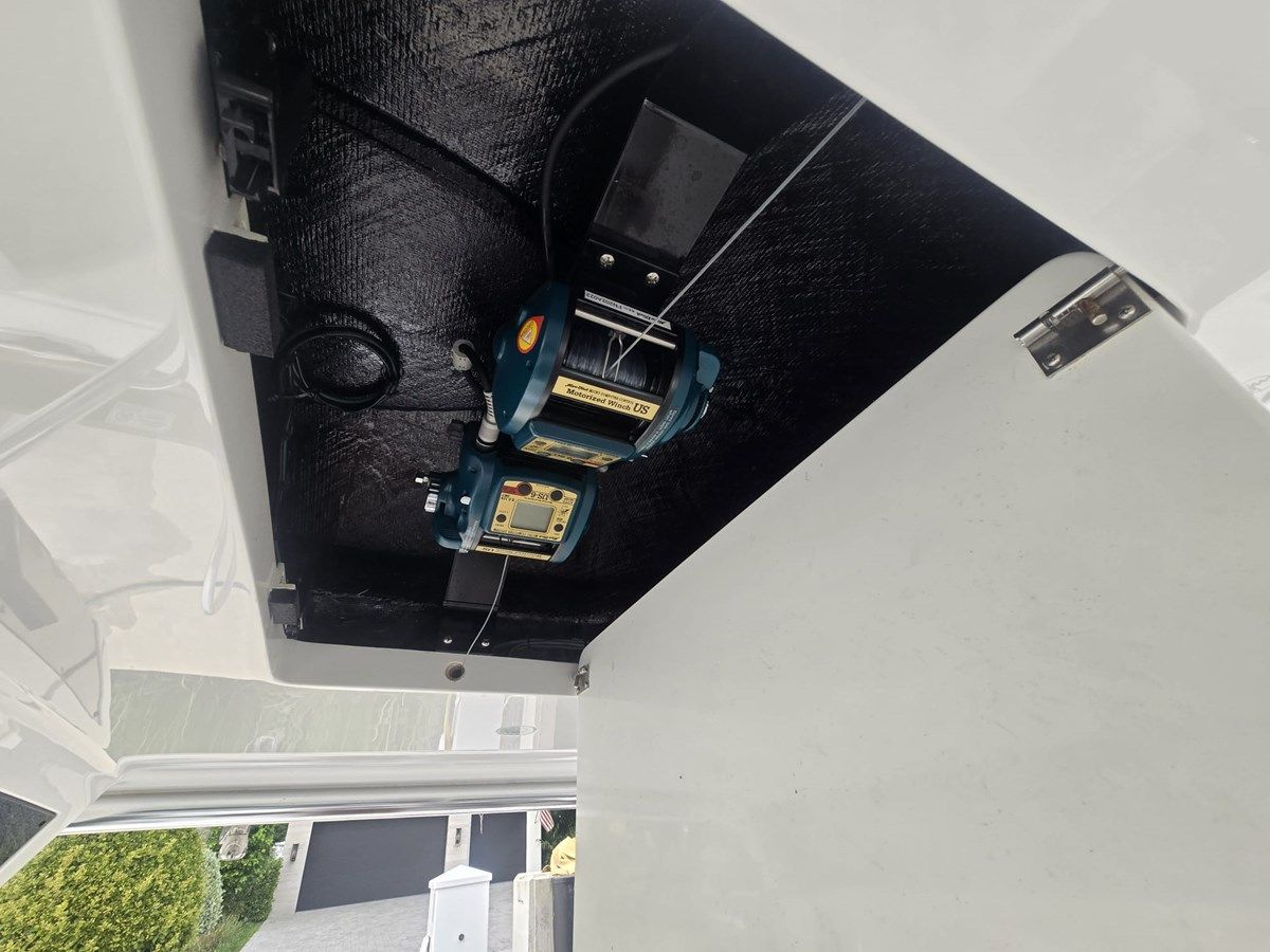 the best price on UKARA V-46