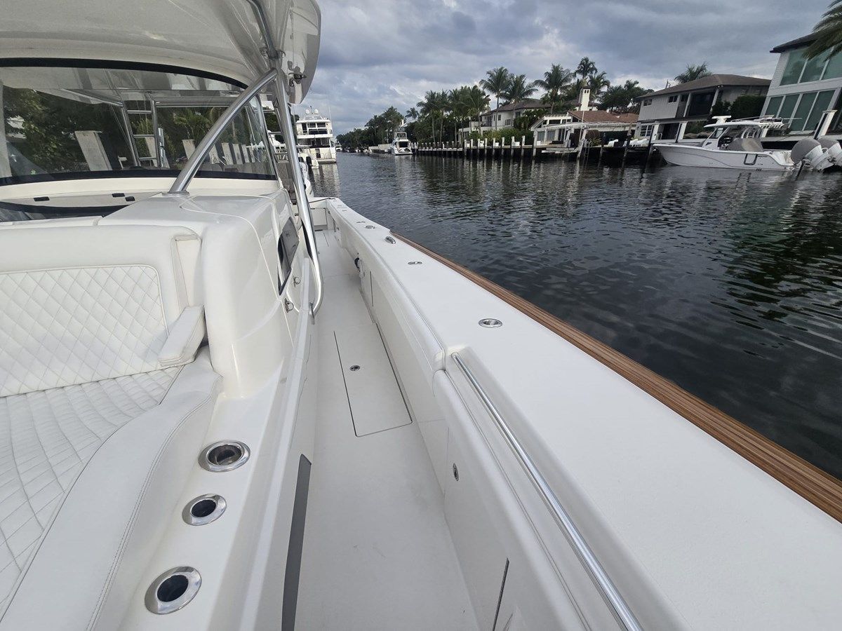 Buy a yacht UKARA - VALHALLA BOATWORKS