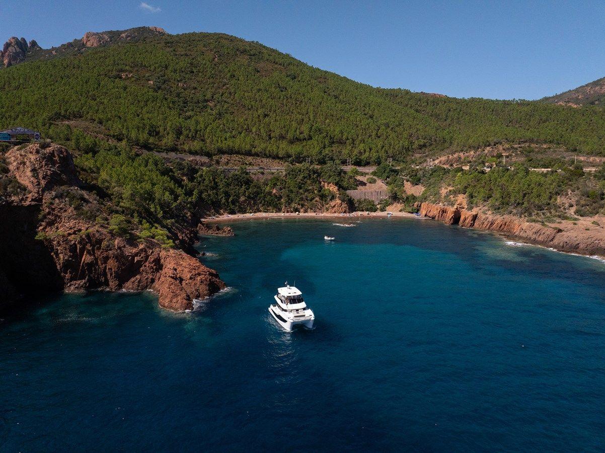 Buy a yacht Aquila 2026