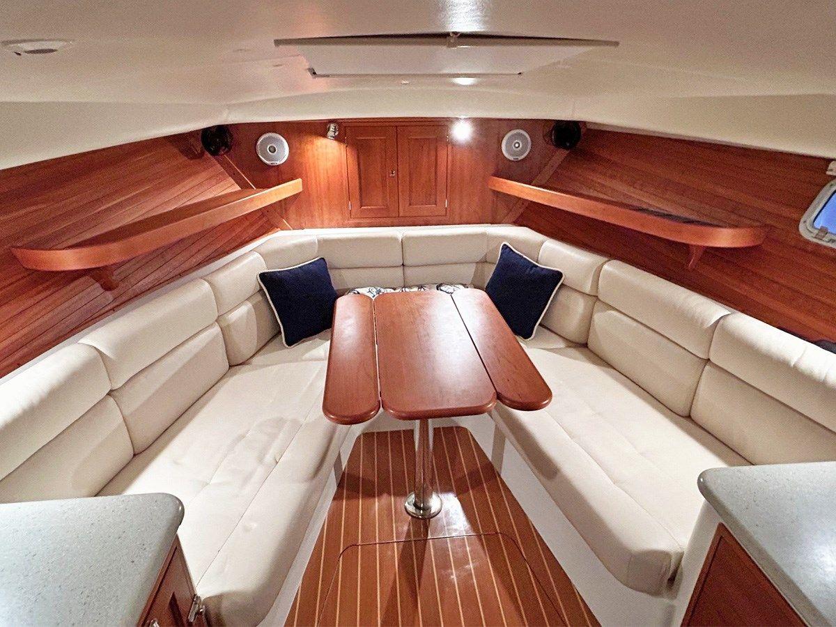 Buy a BONNE FETE MJM 34z Hardtop Express at Shestakov Yacht Sales