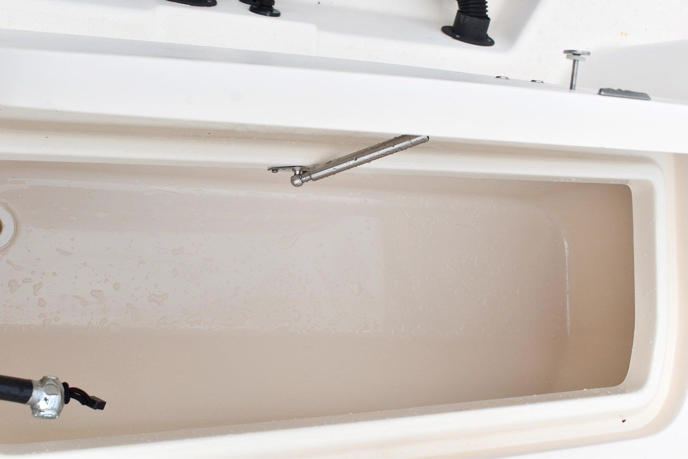 Buy a yacht Lindsay Caroline Canyon 271